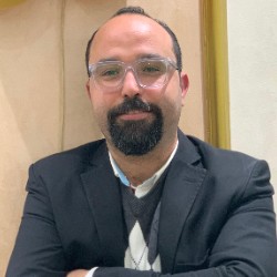 طارق عبد الرازق محمد